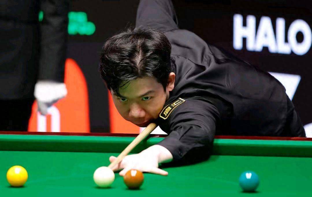 会中树立了 会中树立了