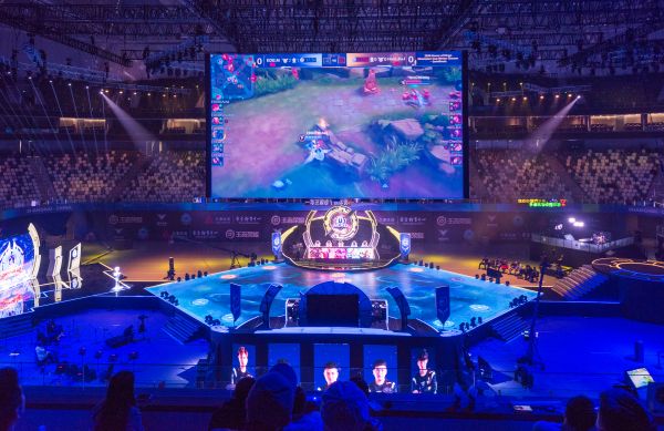 更是对两队 更是对两队